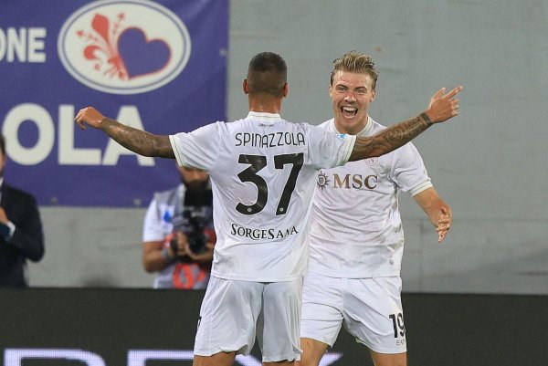 配资公司排名前十 霍伊伦：对进球非常满意，很高兴能和这支不可思议的球队在一起